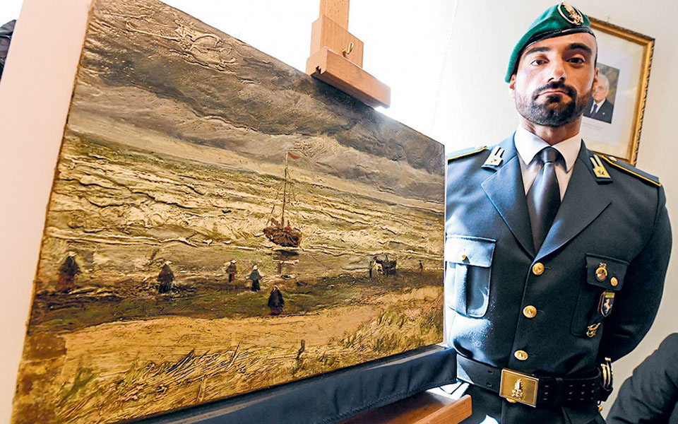 Διαβάστε στην «Καθημερινή της Κυριακής»-3