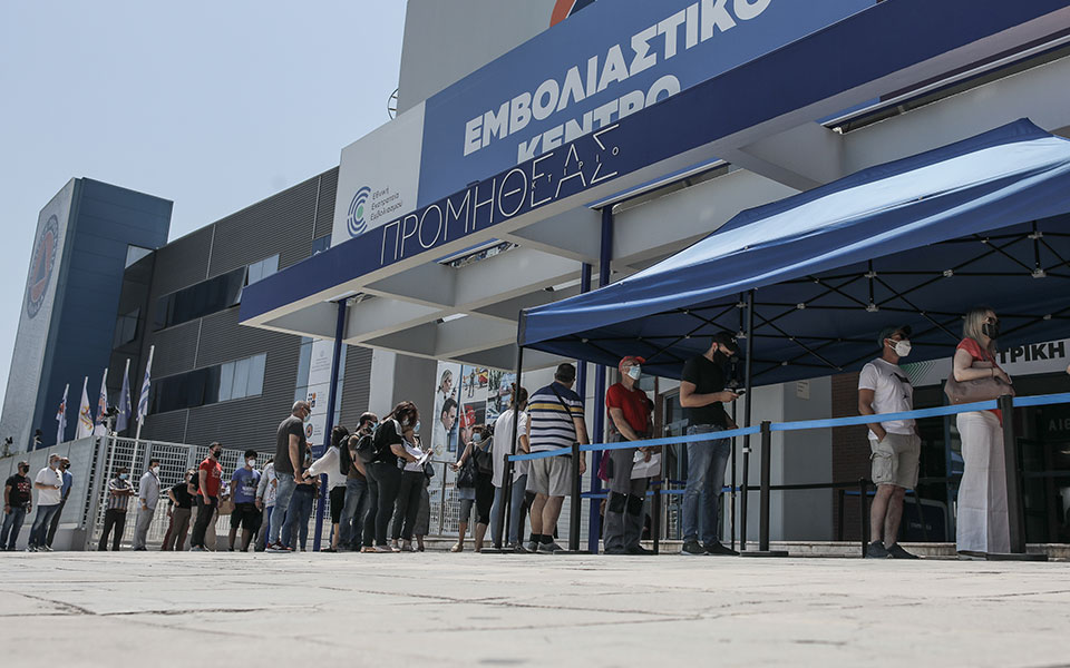 γεωργιάδης-για-υποχρεωτικό-εμβολιασ-561434395