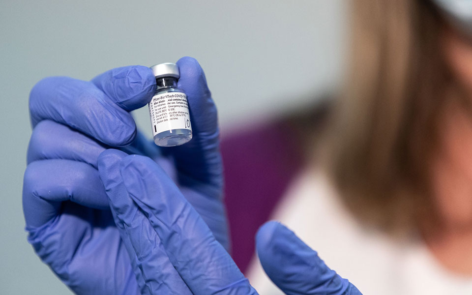 εμβολιασμοί-την-πέμπτη-15-7-ανοίγει-η-πλα-561430972