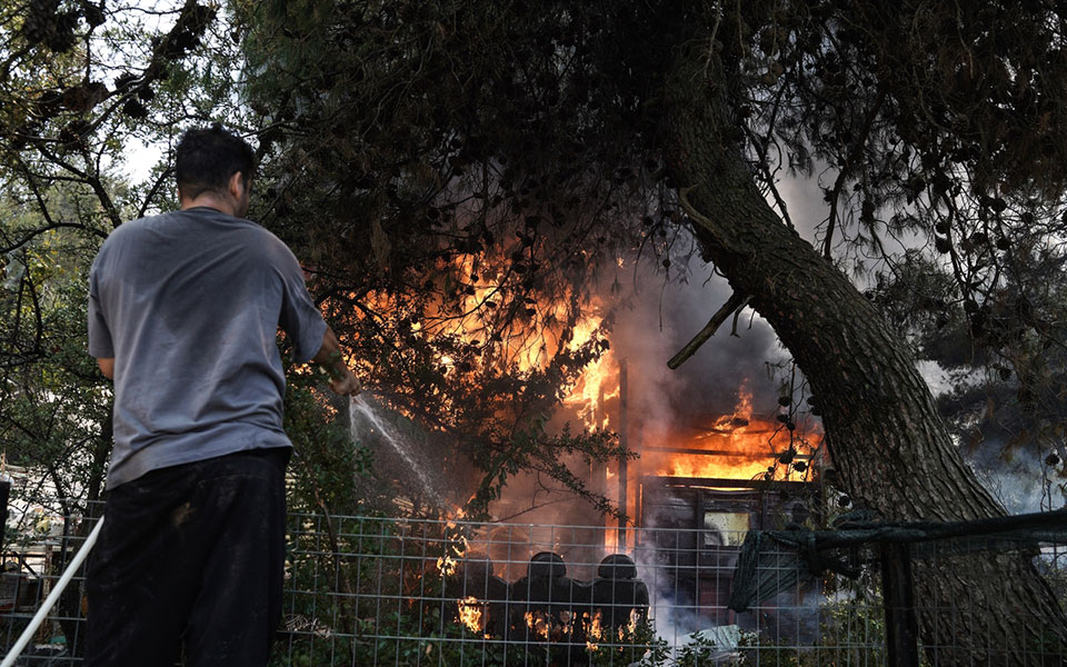 φωτιά-στη-σταμάτα-συνελήφθη-ένας-μελι-561448105