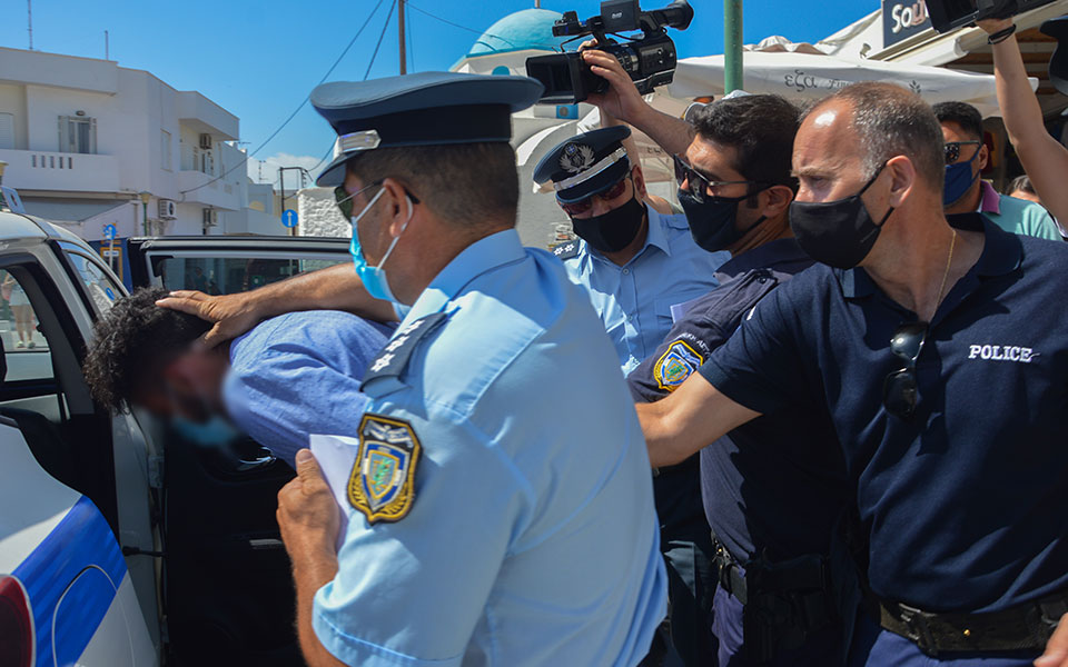 φολέγανδρος-την-βαρβαρότητα-της-δολο-561442357