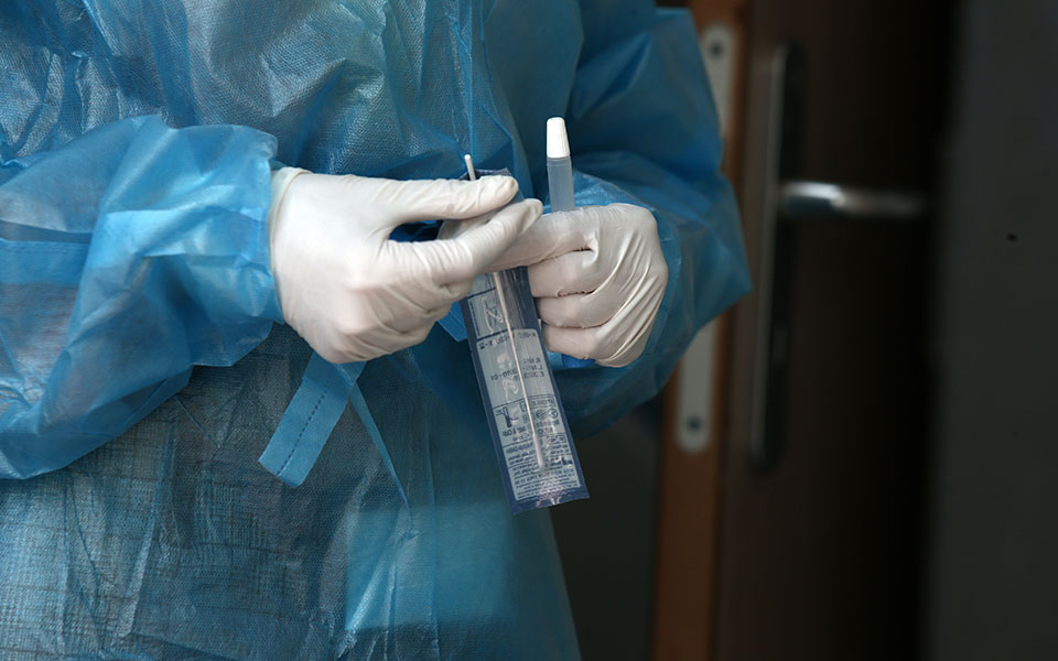 γλυφάδα-αύξηση-των-θετικών-τεστ-covid-κατά-8-561425248