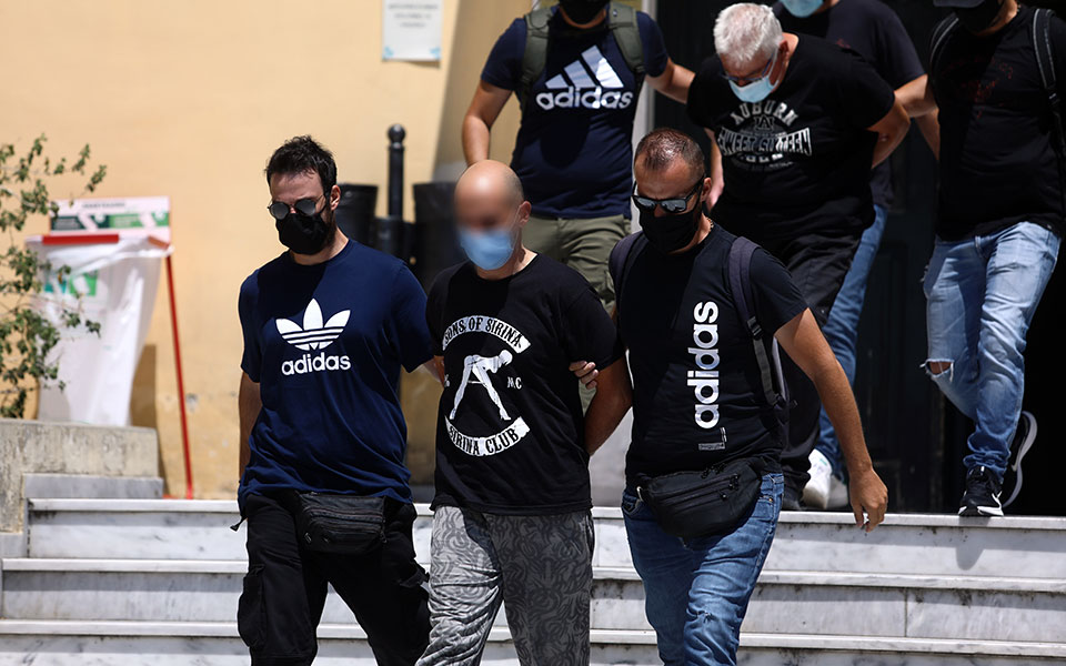 ηλιούπολη-προφυλακιστέος-και-ο-τρίτο-561436192