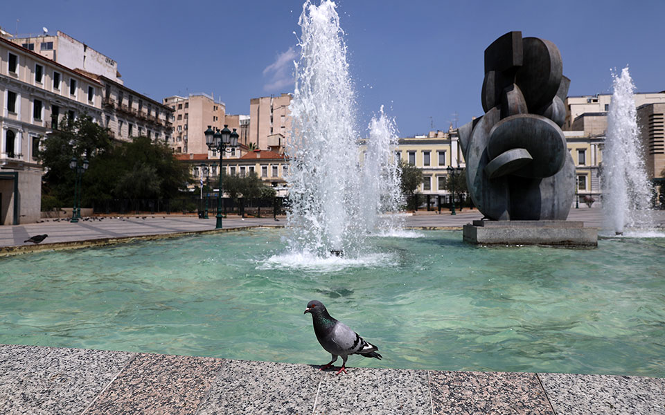 καύσωνας-προ-των-πυλών-θερμό-κύμα-διαρ-561446881