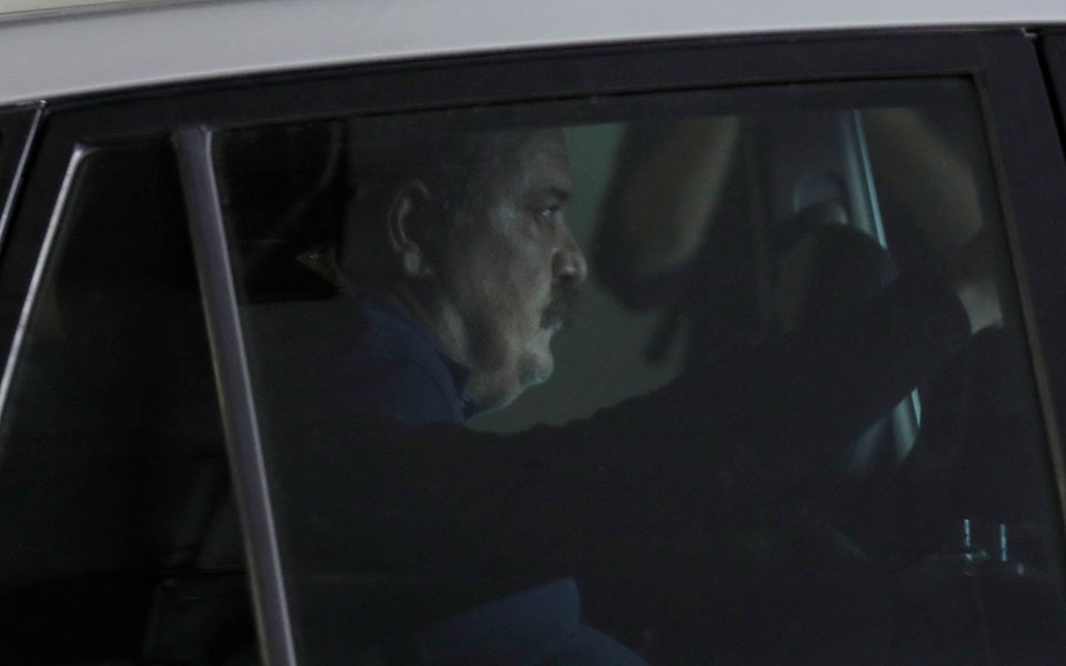 χρήστος-παππάς-τον-δρόμο-για-τις-φυλακ-561419617