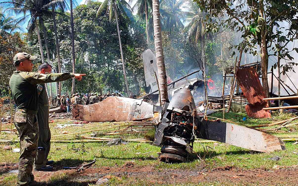 συντριβή-αεροσκάφους-στις-φιλιππίνε-561423172