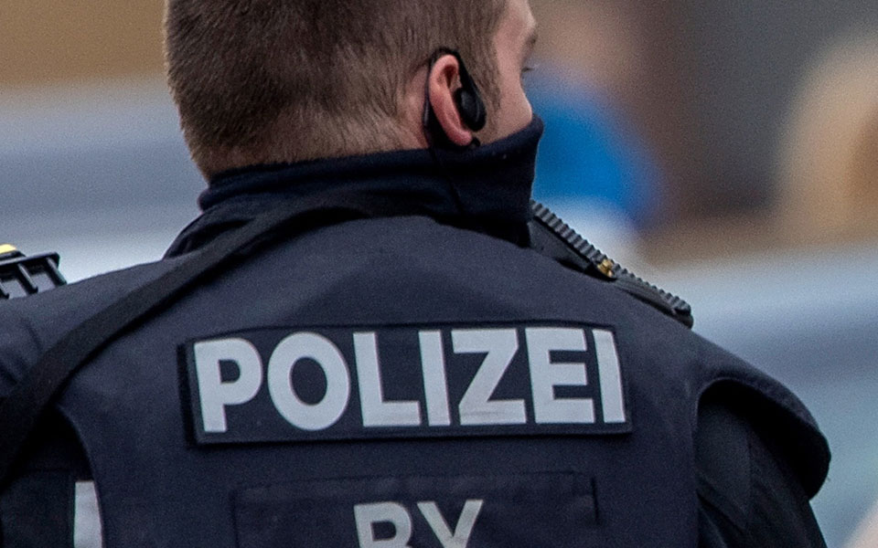 γερμανία-επίθεση-με-μαχαίρι-στο-αεροδ-561423934