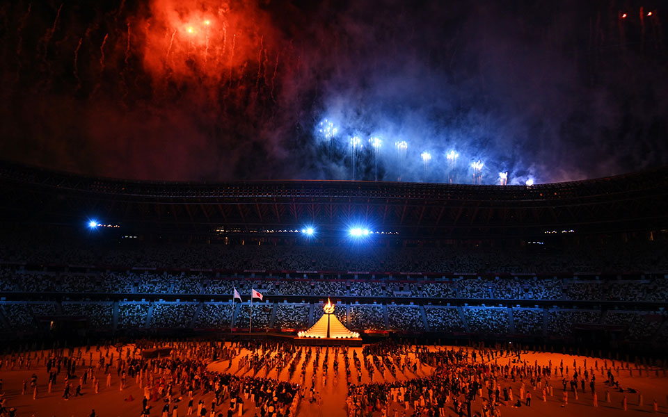 Ολυμπιακοί Αγώνες: Εντυπωσιακή τελετή σε άδειο γήπεδο-8