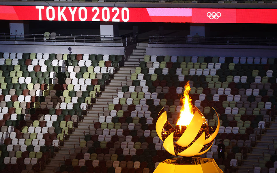 Ολυμπιακοί Αγώνες: Εντυπωσιακή τελετή σε άδειο γήπεδο-2