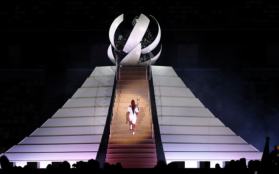 Ολυμπιακοί Αγώνες: Εντυπωσιακή τελετή σε άδειο γήπεδο-3