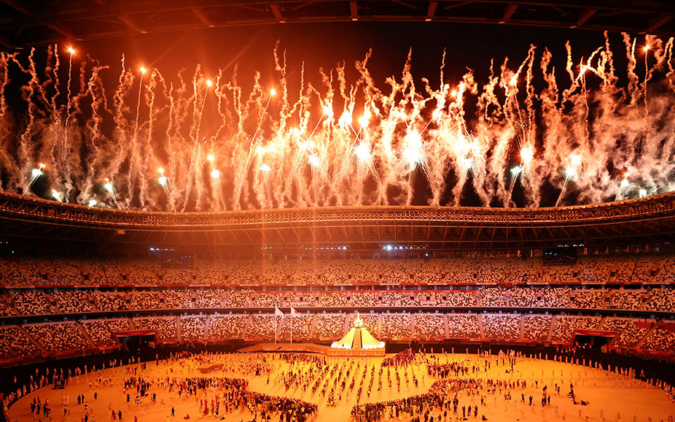 Ολυμπιακοί Αγώνες: Εντυπωσιακή τελετή σε άδειο γήπεδο-1