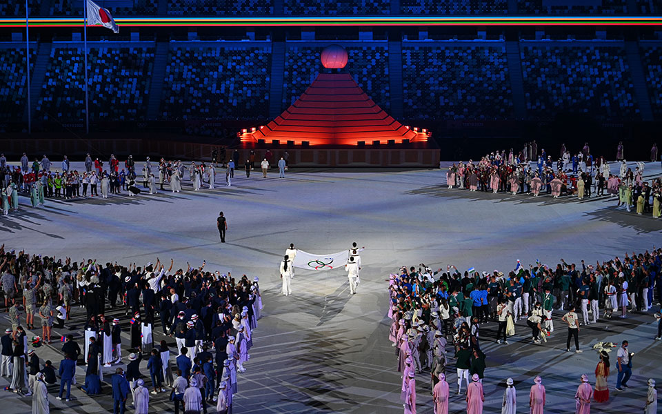 Ολυμπιακοί Αγώνες: Εντυπωσιακή τελετή σε άδειο γήπεδο-13