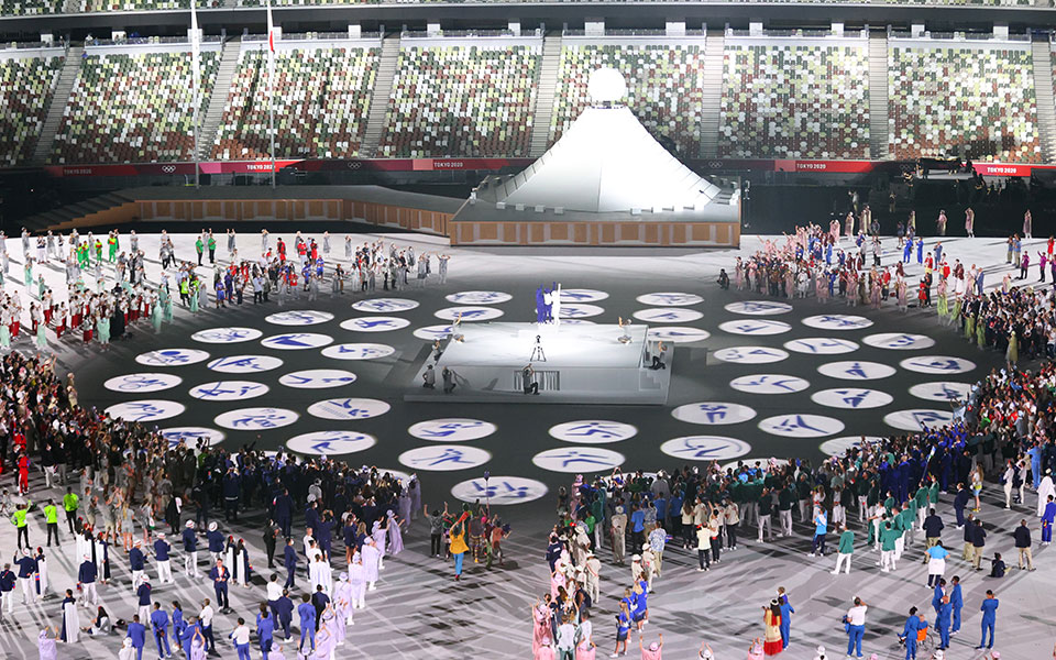 Ολυμπιακοί Αγώνες: Εντυπωσιακή τελετή σε άδειο γήπεδο-11