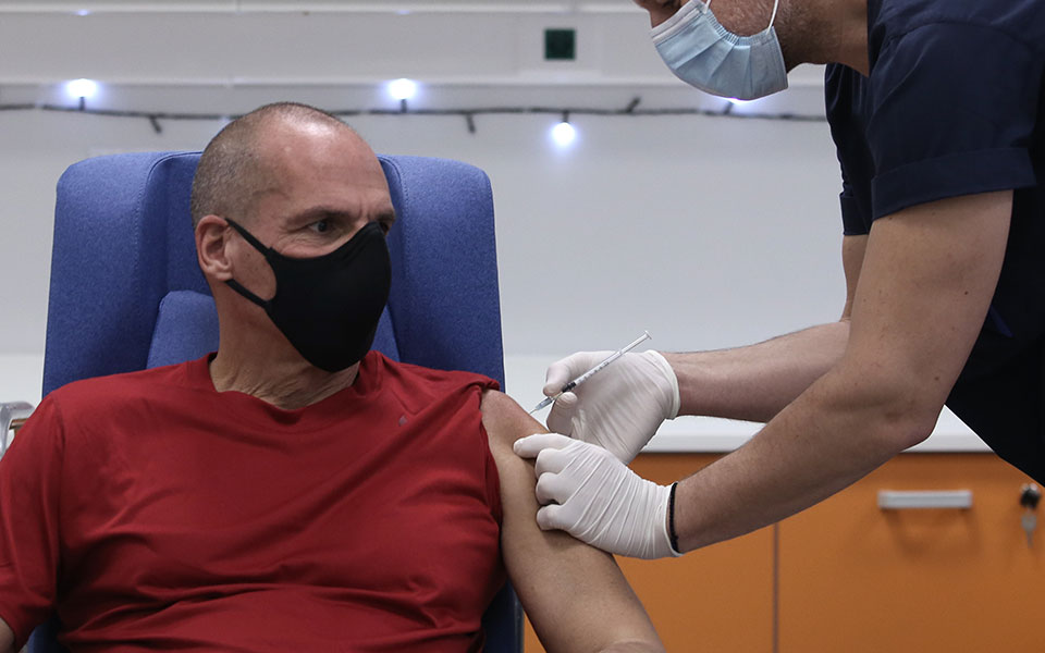 βαρουφάκης-εμείς-λέμε-ένα-τεράστιο-να-561436021