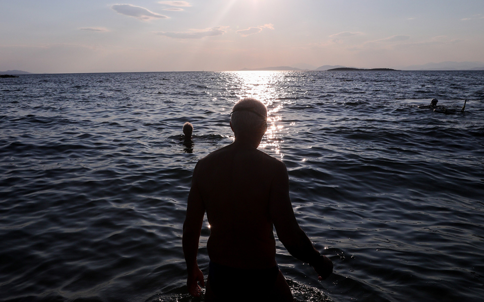 Καύσωνας: Σε γενικό συναγερμό ο κρατικός μηχανισμός – Έως 44 βαθμούς και σήμερα-1