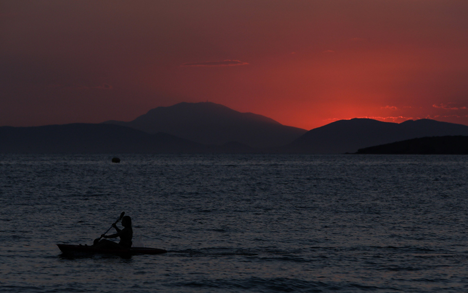 καιρός-σε-υψηλά-επίπεδα-η-θερμοκρασία-561435130