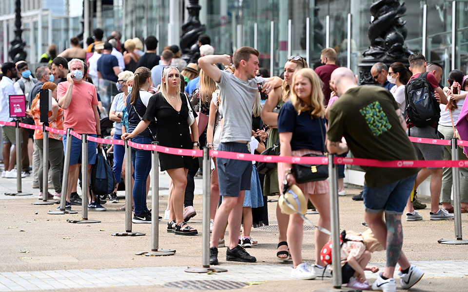 βρετανός-υπουργός-μεταφορών-προς-ιτα-561427429