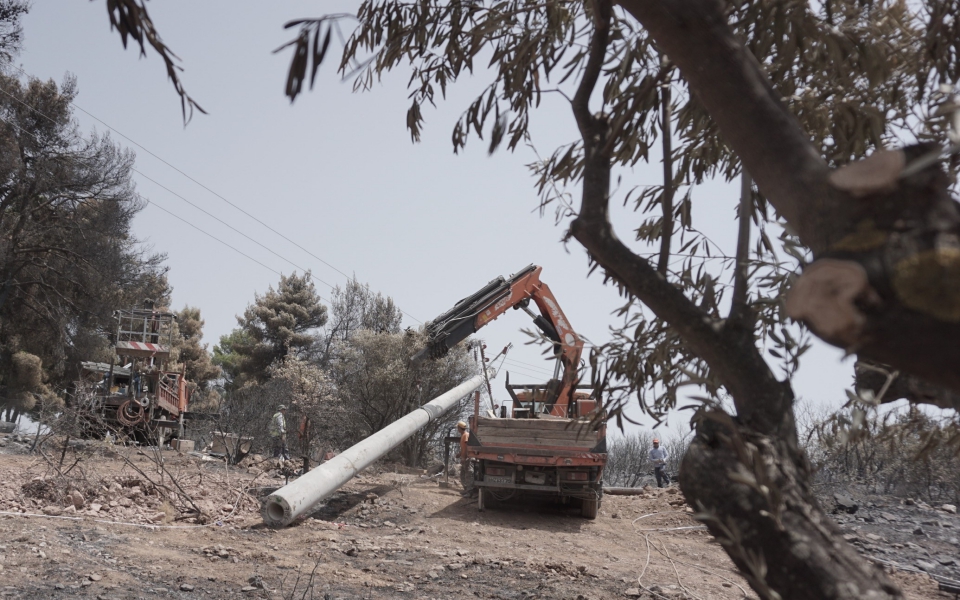 ηλεκτροδότηση-συνεχίζονται-οι-προσπ-561465082