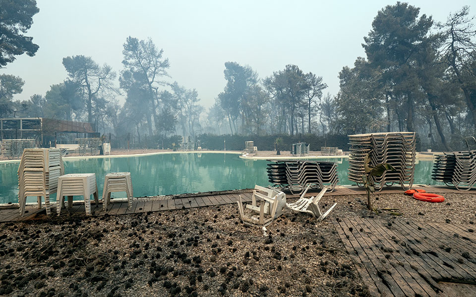 «Ο τόπος μας καταστράφηκε ολοκληρωτικά» – Κάτοικοι της Εύβοιας μιλούν στην «Κ» για τον εφιάλτη-3