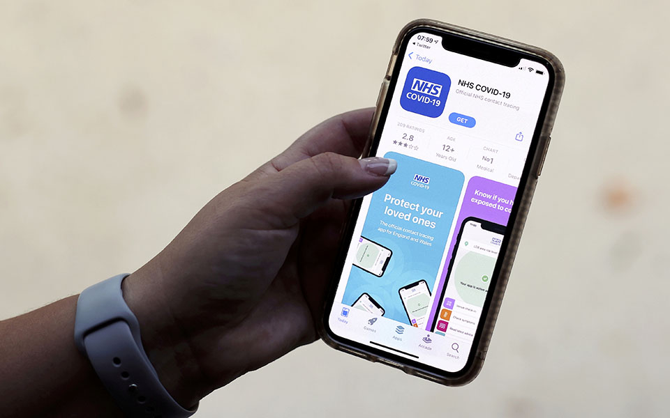 αγγλία-αλλάζουν-τα-δεδομένα-για-το-ποι-561454816