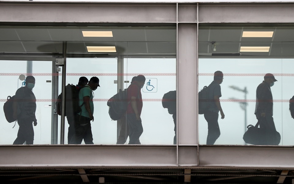 υπεξ-ελληνας-πολίτης-απομακρύνθηκε-μ-561468535