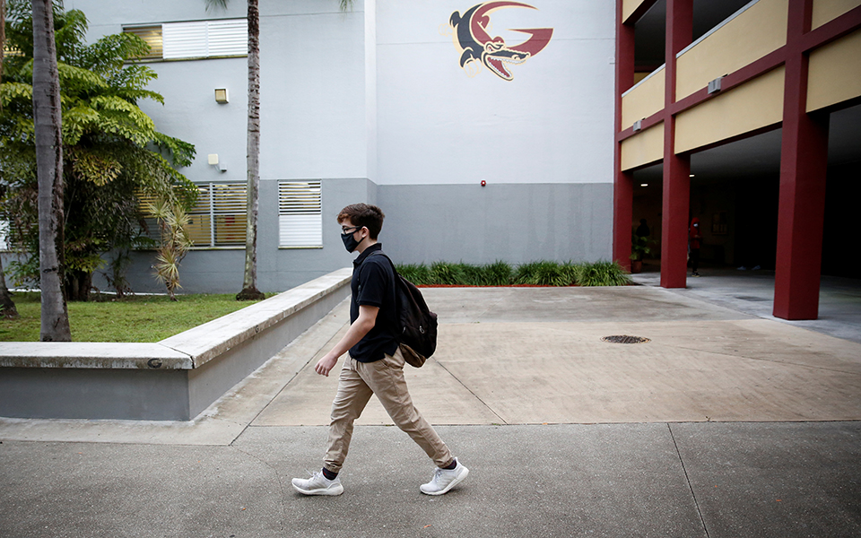 κορωνοϊός-τι-θα-συμβεί-στο-μέλλον-με-τι-561473749