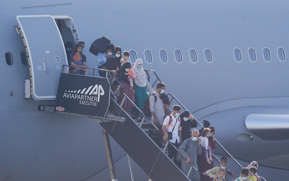 στην-καμπούλ-ο-πρέσβης-της-ελλάδας-στο-561474670