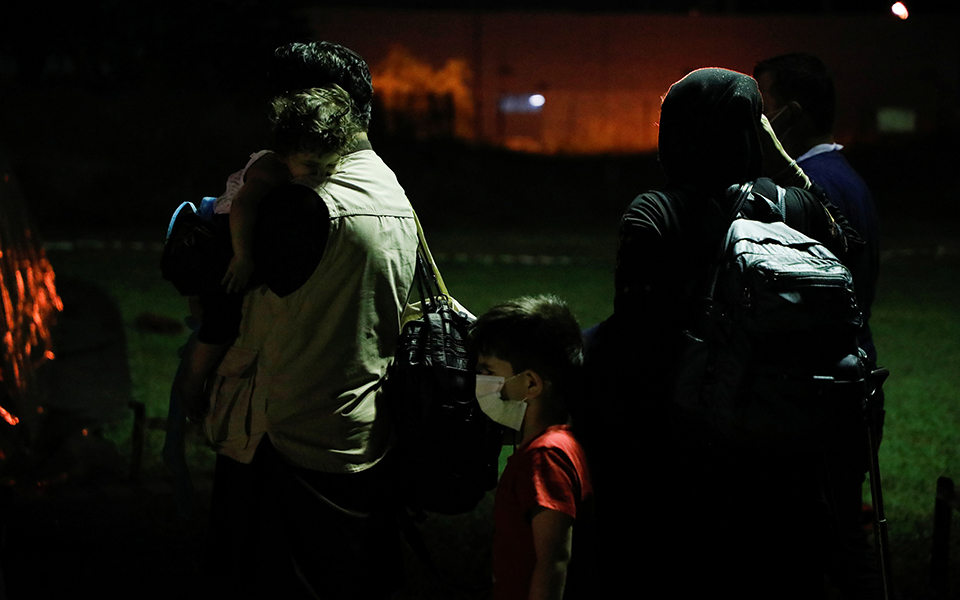 Αφγανιστάν: Ώρα μηδέν για τις πτήσεις διαφυγής από το αεροδρόμιο της Καμπούλ-2