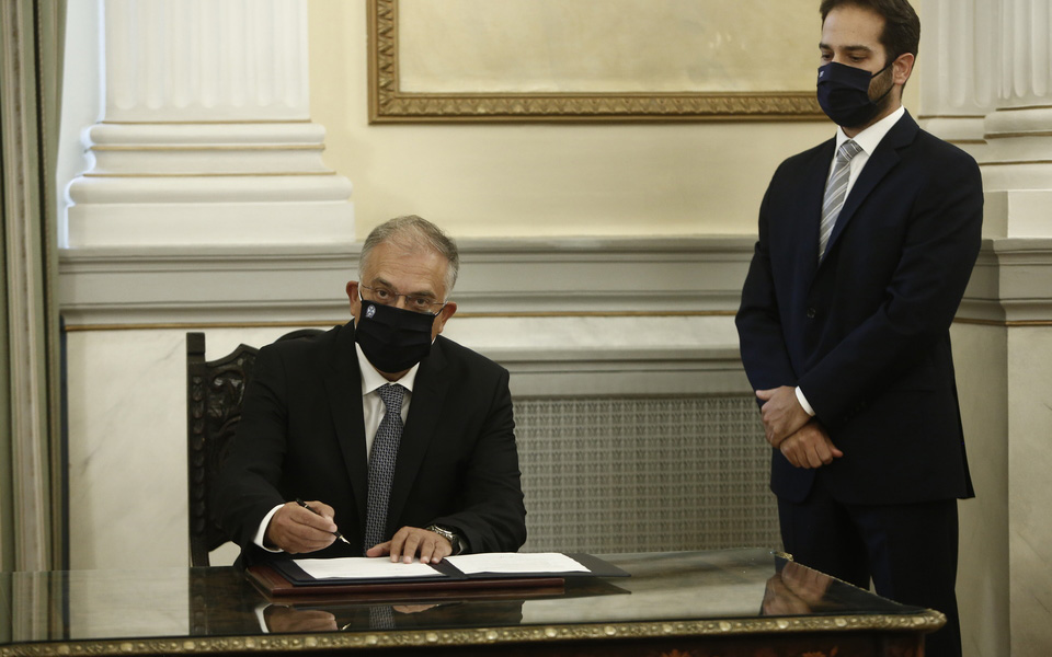 Ανασχηματισμός: Η ορκωμοσία των νέων μελών της κυβέρνησης-15