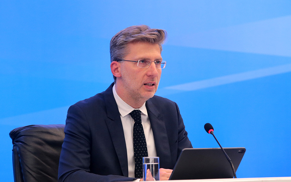 σκέρτσος-πάνω-από-1-500-πυρόπληκτοι-έχουν-561462067