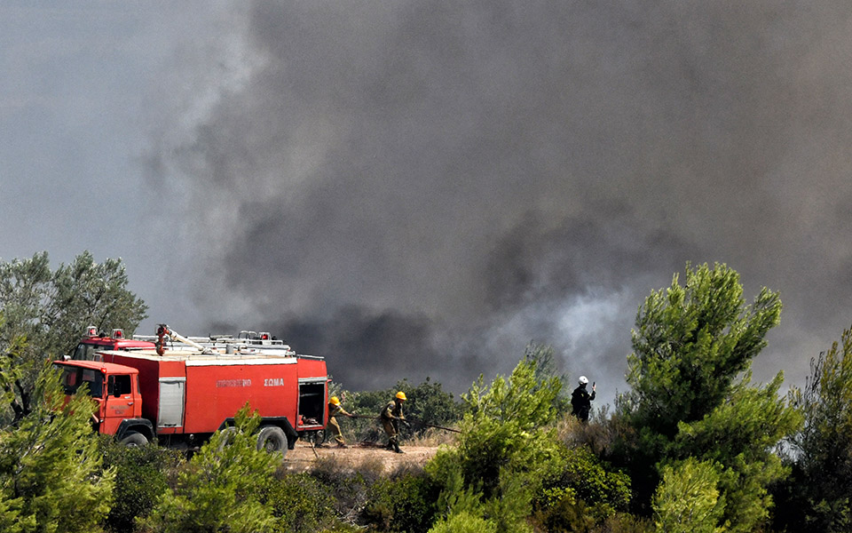 απαγόρευση-κυκλοφορίας-προς-το-τελων-561456058