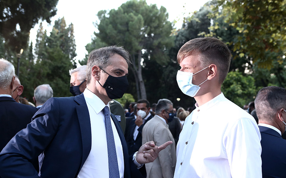 δημήτρης-καρακώστας-στην-ιατρική-πατ-561476896