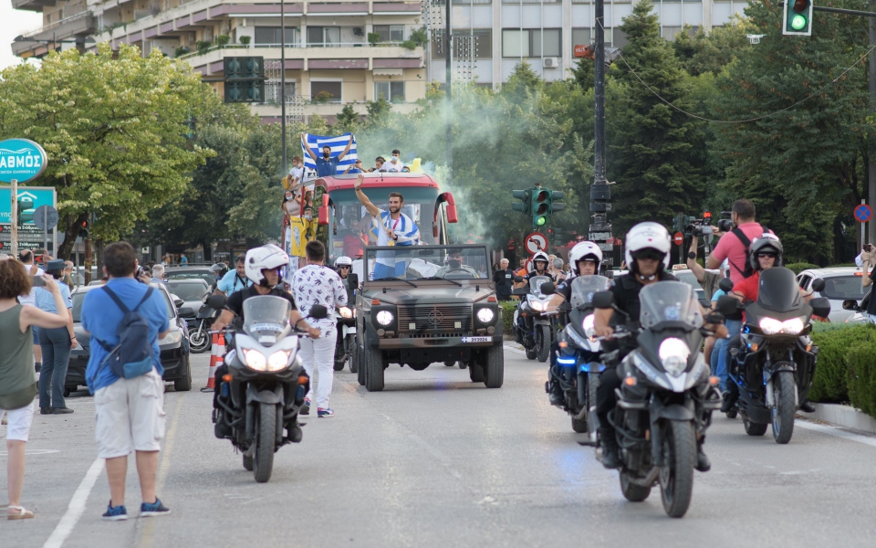 Στέφανος Ντούσκος: Θριαμβευτική υποδοχή στα Ιωάννινα-1