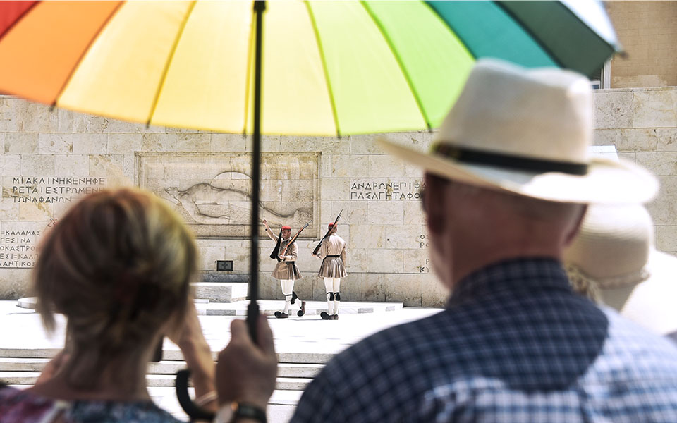 οι-ειδικοί-αναλύουν-τον-καύσωνα-των-11-η-561461431