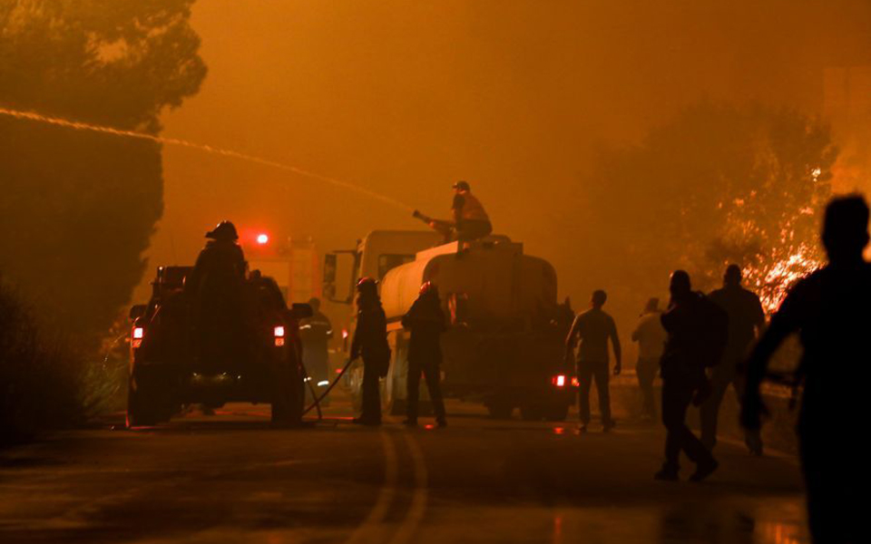 φωτιά-στη-βόρεια-αττική-ασταμάτητη-όλ-561458782