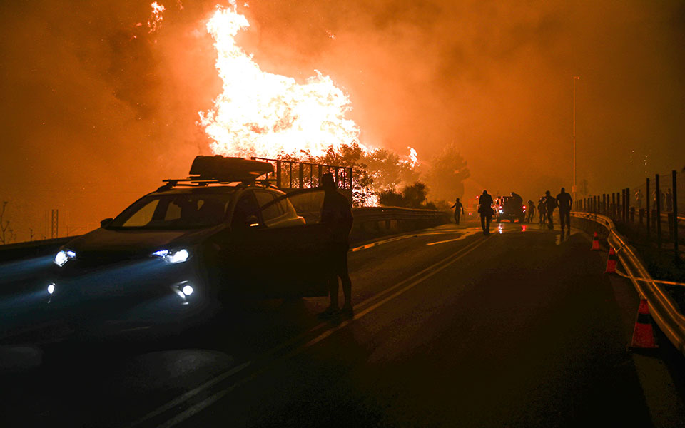 χαρδαλιάς-95-αναζωπυρώσεις-στη-βαρυμπό-561458677