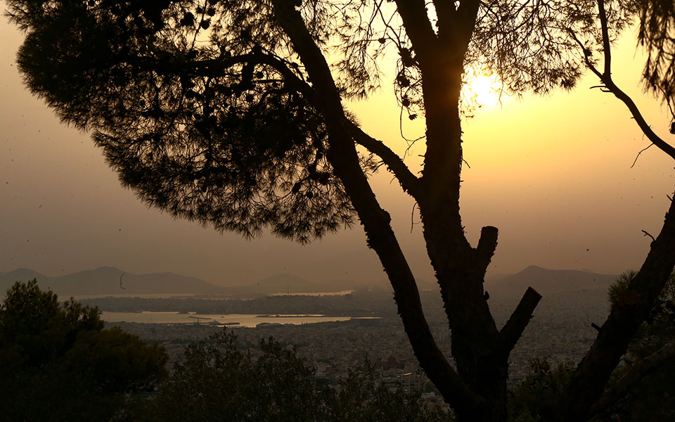 μικρή-πτώση-της-θερμοκρασίας-την-παρα-561464953