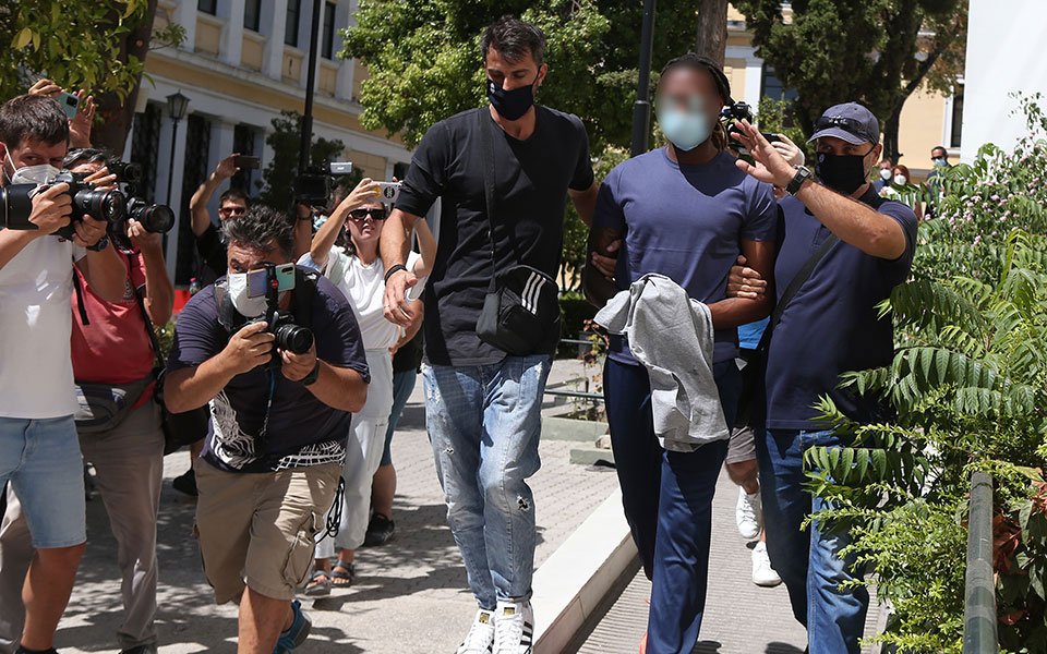 την-τρίτη-η-απολογία-του-σεμέδο-στον-αν-561479467