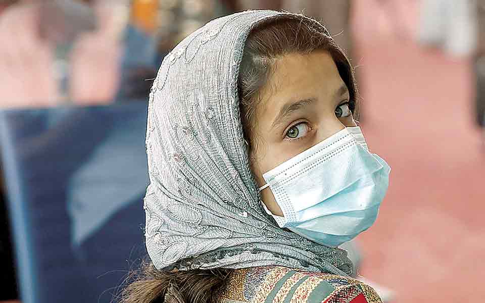 διαδηλώσεις-και-σε-δρόμους-της-καμπού-561470515