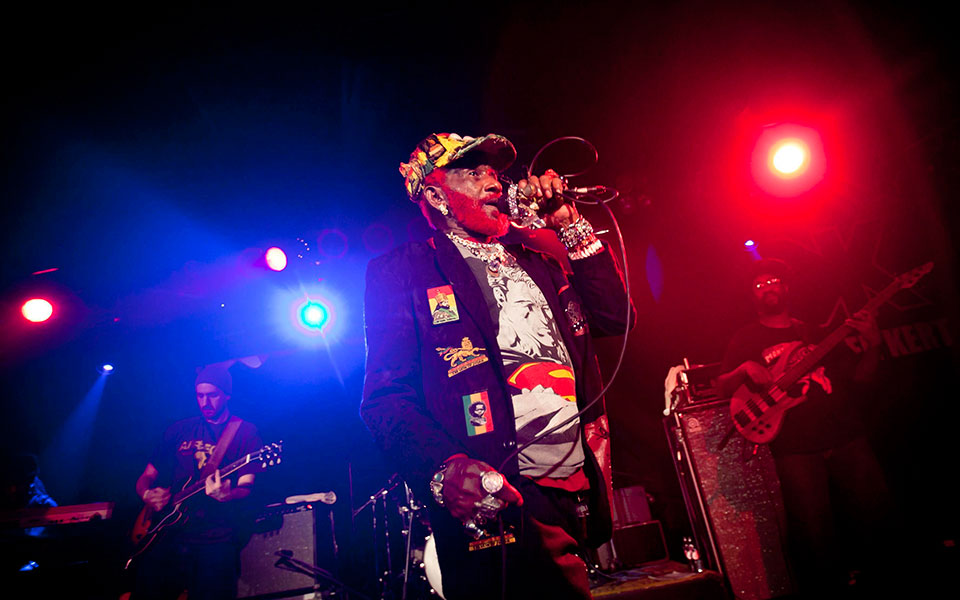 λι-σκρατς-πέρι-ο-σαλβαντόρ-νταλί-τη-561480475