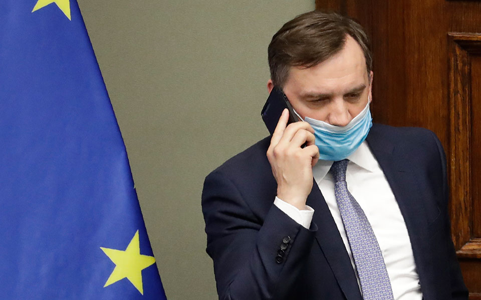 πολωνία-αντιμέτωπη-με-κυρώσεις-της-ε-ε-561467695