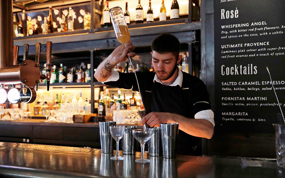 mε-το-αλκοόλ-συνδέονται-11-μορφές-καρκίν-561459280