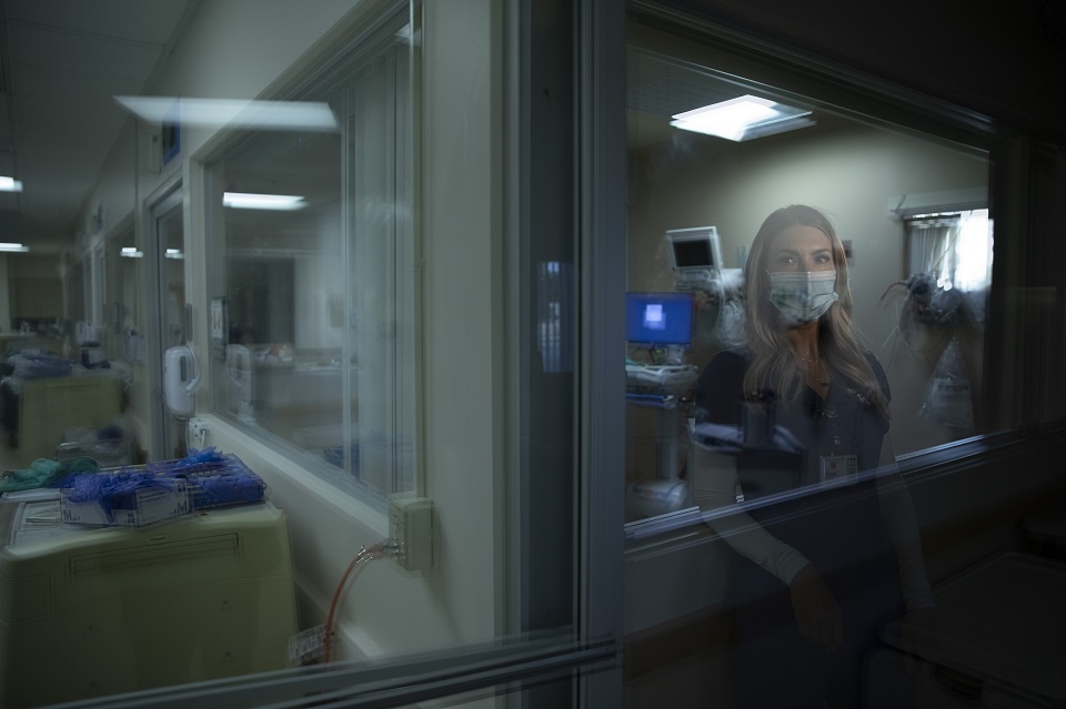 κορωνοϊός-3-442-κρούσματα-25-θάνατοι-282-στις-561469354