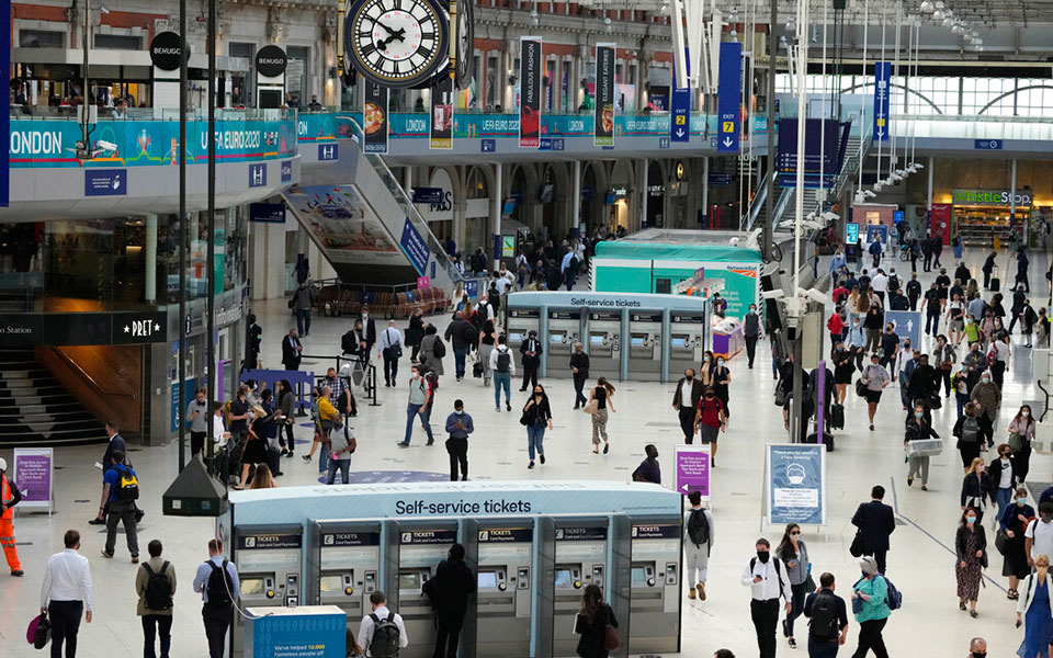 έρευνα-η-μετάλλαξη-δέλτα-διπλασιάζει-561477925