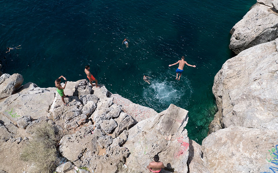 καύσωνας-πολύ-υψηλές-θερμοκρασίες-κα-561454987
