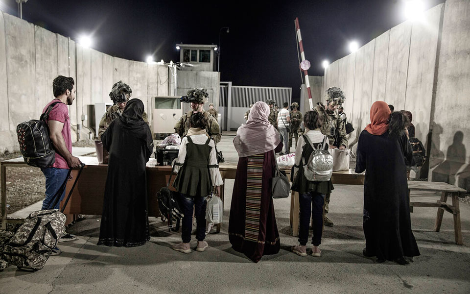 αφγανιστάν-ανάμεσα-στη-ζωή-και-τον-θάν-561480487