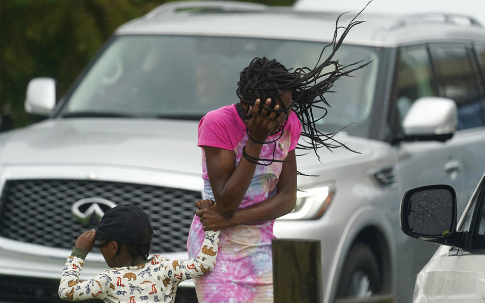 Ο τυφώνας Άιντα σαρώνει τις ΗΠΑ – Οι εικόνες της καταστροφής-5