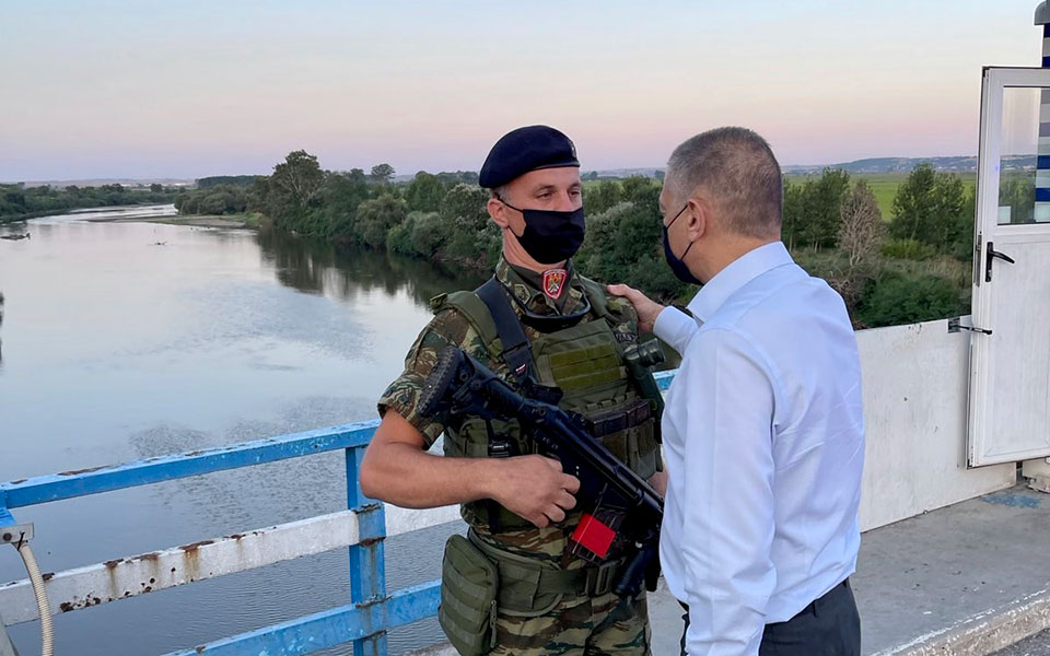 επιθεώρηση-στεφανή-στη-συνοριακή-γρα-561466141