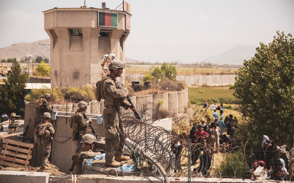 βυθίζεται-στην-απόγνωση-το-αεροδρόμι-561471400