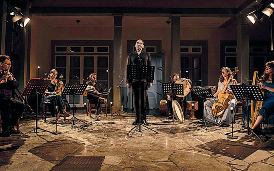 μουσικές-συνομιλίες-γύρω-από-μια-θάλα-561459904